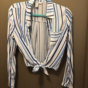 Cropped long sleeve button down
